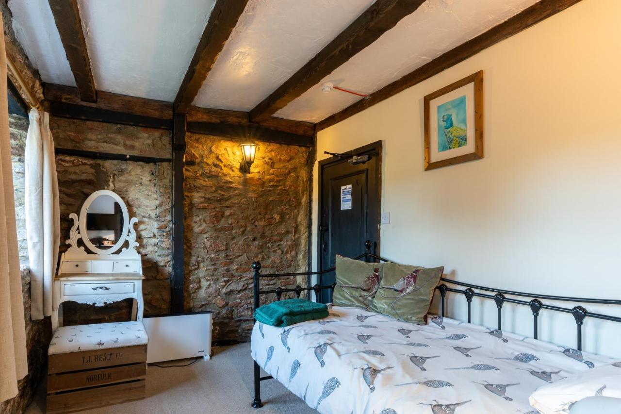 Finest Retreats - The Old Church House Inn Broadhempston Exterior foto