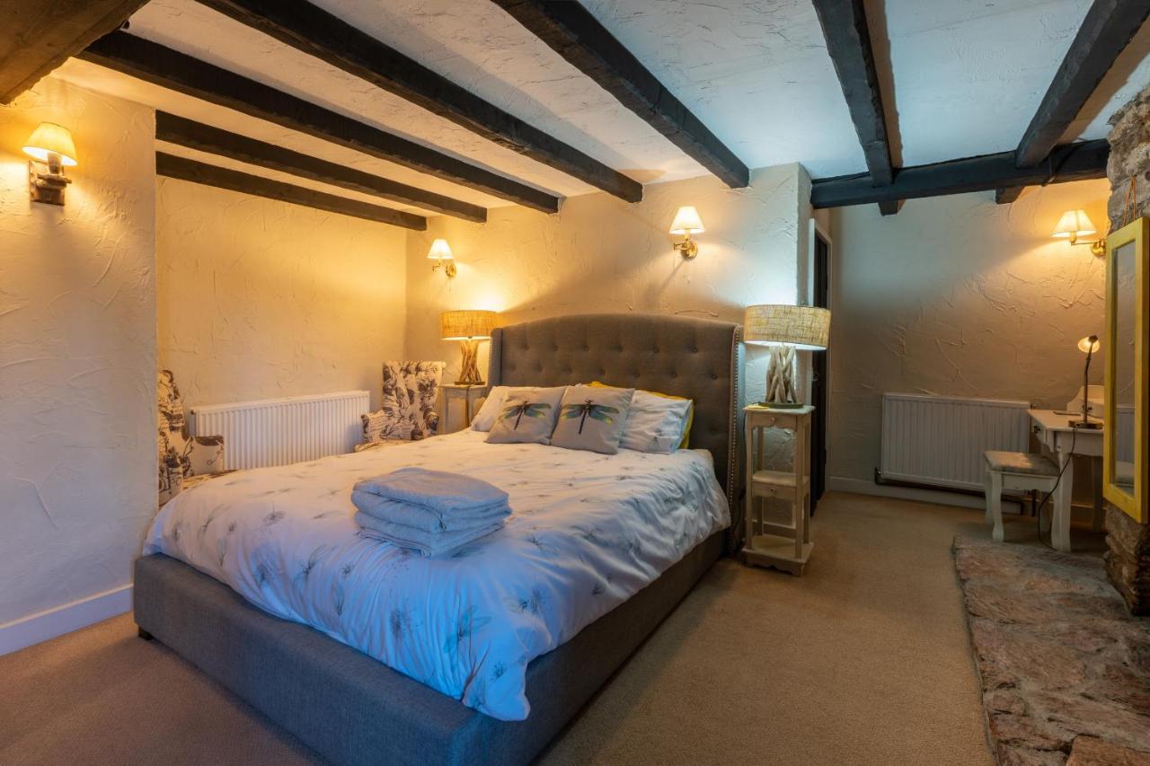 Finest Retreats - The Old Church House Inn Broadhempston Exterior foto